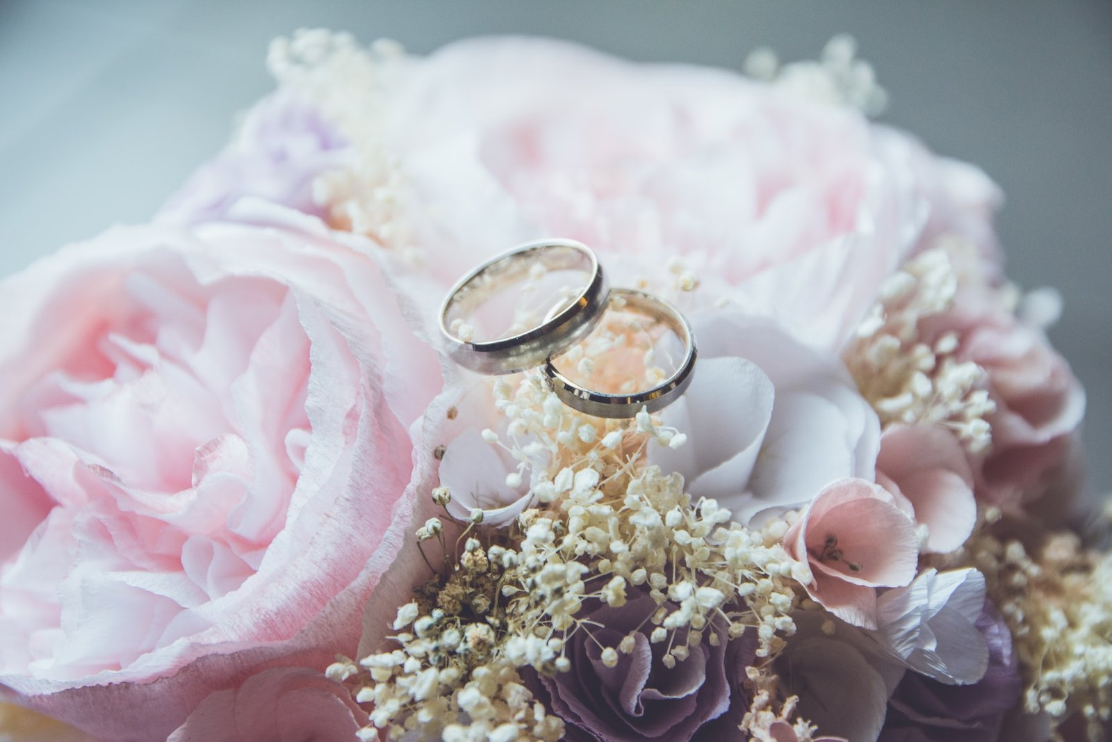 Wedding ring on Bouquet